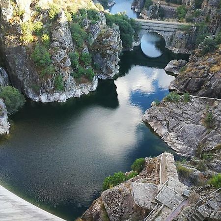 El Egio Guest House Cervera de Buitrago Екстериор снимка