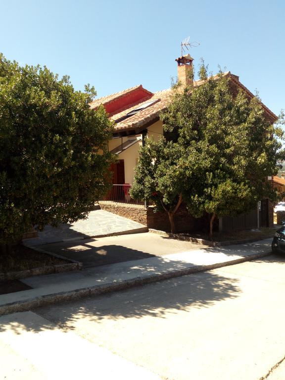 El Egio Guest House Cervera de Buitrago Екстериор снимка