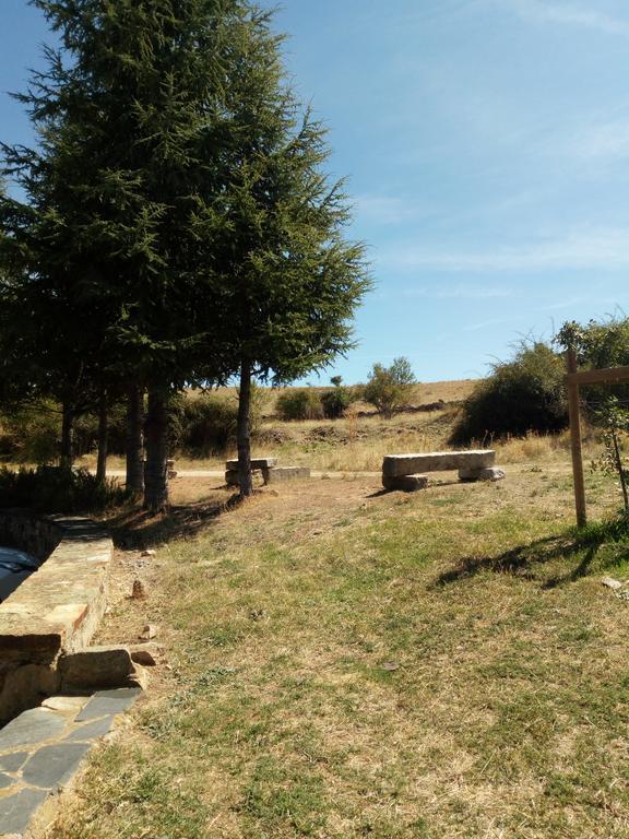 El Egio Guest House Cervera de Buitrago Екстериор снимка