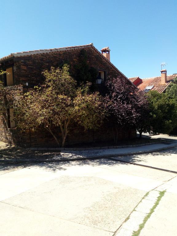 El Egio Guest House Cervera de Buitrago Екстериор снимка