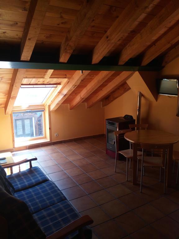 El Egio Guest House Cervera de Buitrago Екстериор снимка